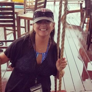 Meet your Posher, Paula